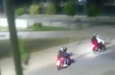 MOTOS
